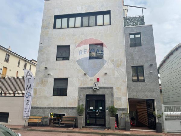 Casa Indipendente P.ta Genova, Milano, MI Vendita