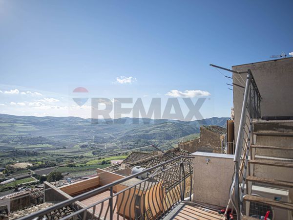 Casa Indipendente Vizzini, CT Vendita