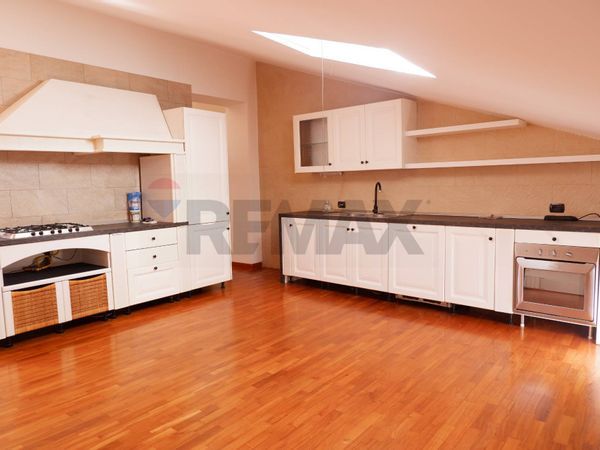 Duplex Centro, Caserta, CE Vendita