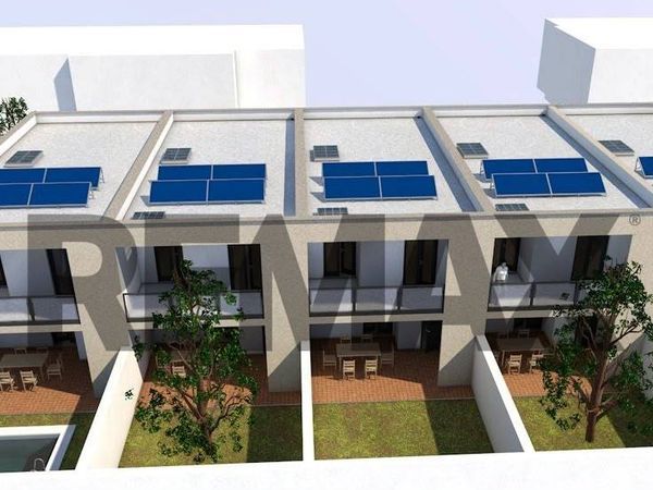 Villa a schiera Zona Stadio Comunale, Trani, BT Vendita