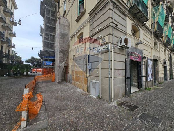 Locale Commerciale Centro, Salerno, SA Affitto - Foto 2