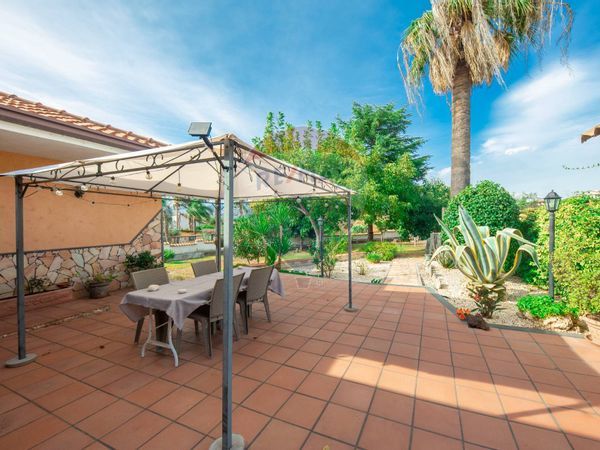 Villa singola Valverde, CT Vendita