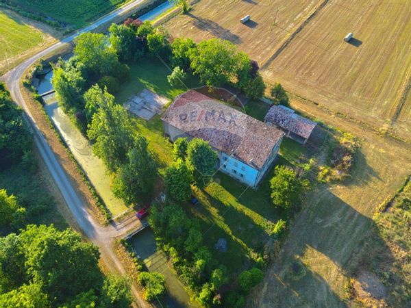Casa Indipendente Campegine, RE Vendita