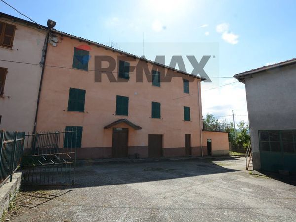 Casa Semindipendente Rocchetta Cengio, Cengio, SV Vendita