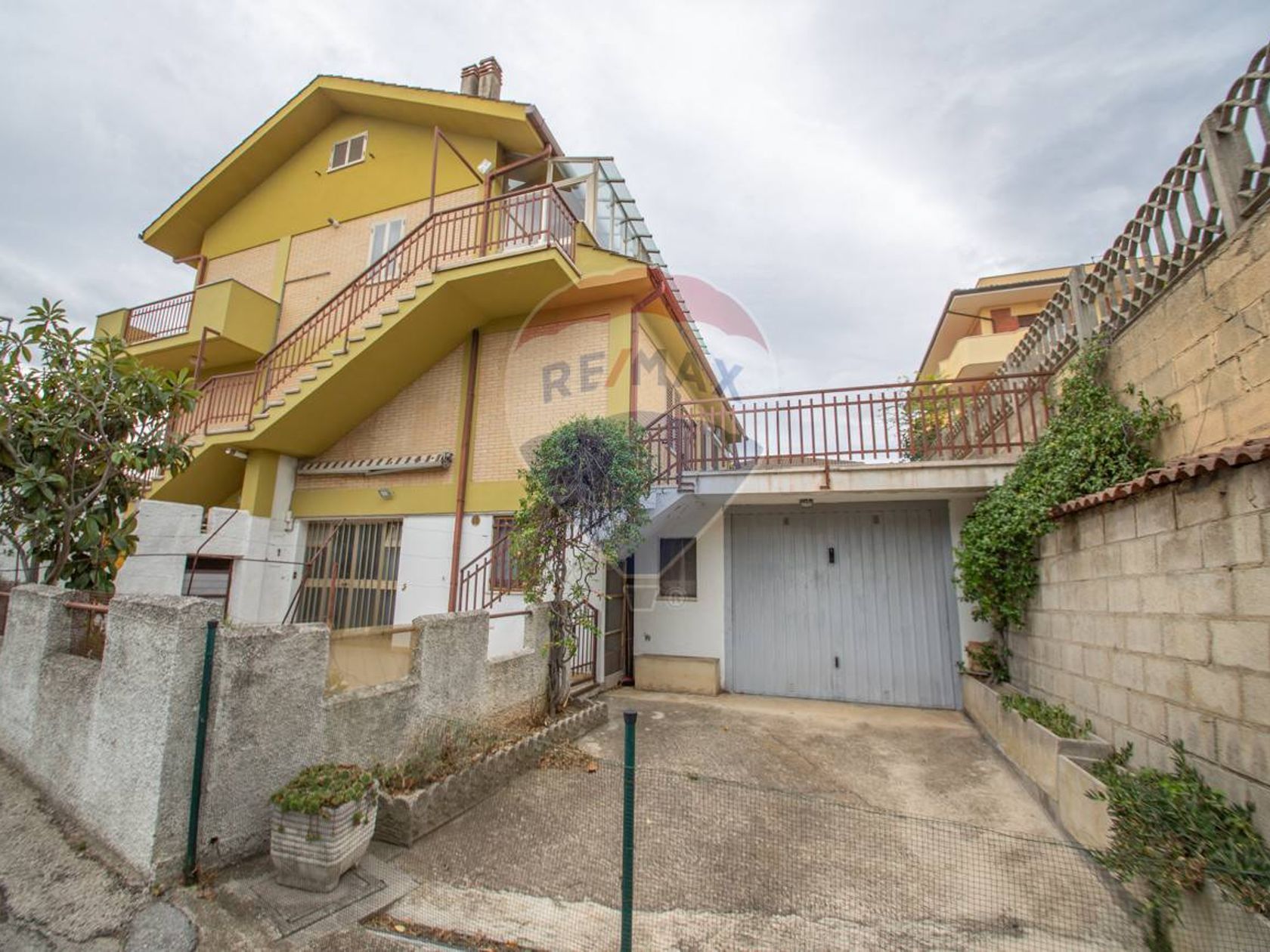 Porzione di casa Villamagna, CH Vendita