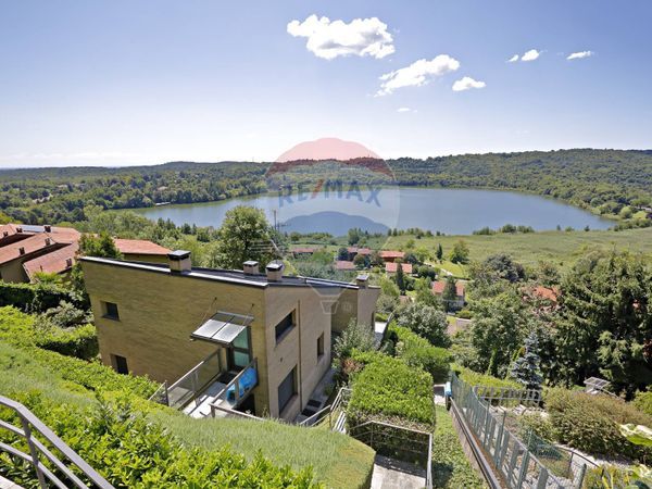 Villa singola Montorfano, CO Vendita