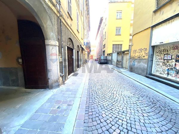 Negozio Centro Storico, Pavia, PV Affitto - Foto 4