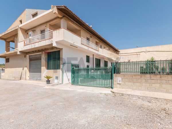 Casa Indipendente Centro, Comiso, RG Vendita