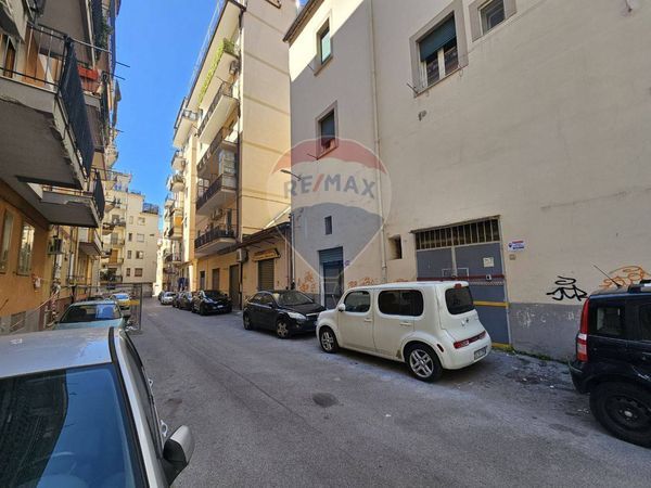 Locale Commerciale Carmine, Salerno, SA Affitto - Foto 4