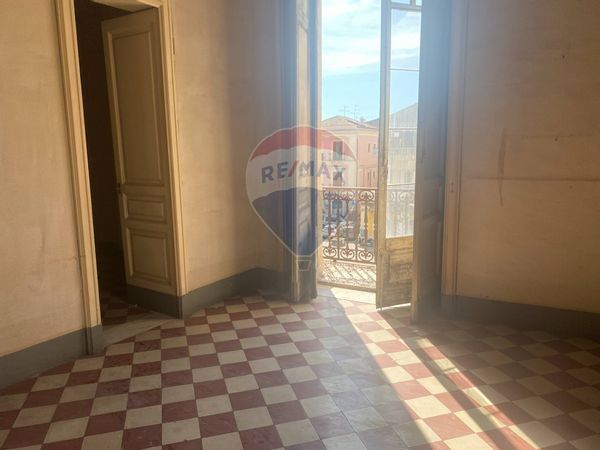 Appartamento Paternò, CT Vendita