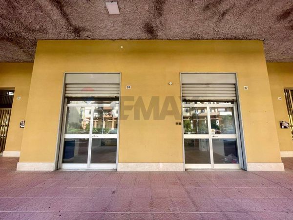 Locale Commerciale Zona Alta, Caltanissetta, CL Affitto - Foto 2