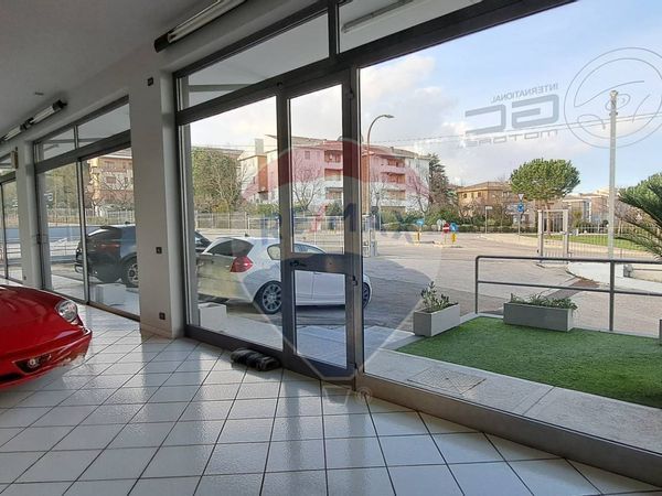 Locale Commerciale Lanciano, CH Affitto - Foto 4