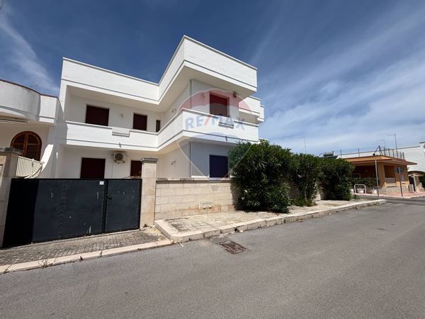 Villa a schiera Specchiolla, Carovigno, BR Vendita