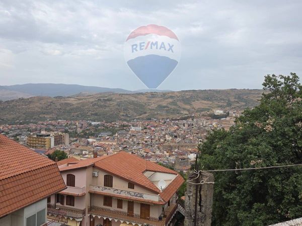 Villa singola Bronte, CT Vendita