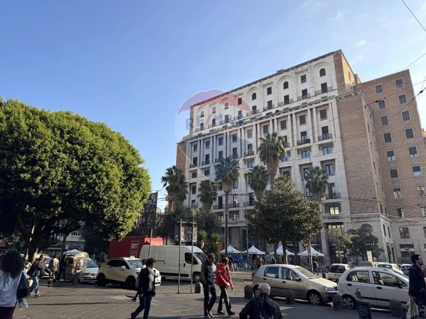Locale Commerciale Centro, Napoli, NA Affitto - Foto 2