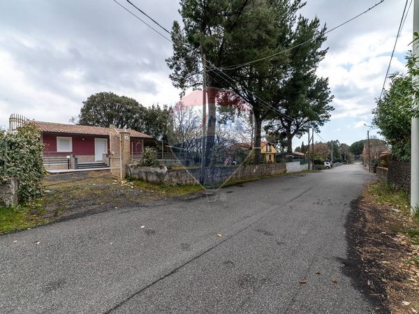 Villa singola Pedara, CT Vendita