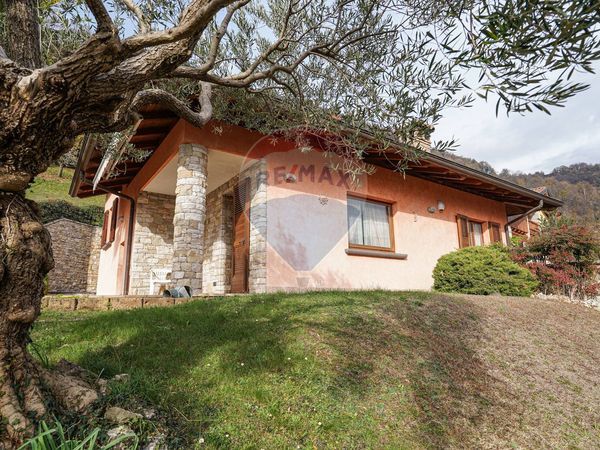 Villa singola Ubiale Clanezzo, BG Vendita