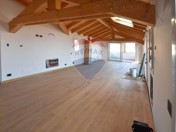 Attico/Mansarda Belgirate, VB Vendita