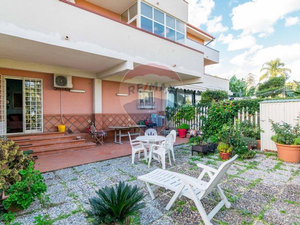 Villa a schiera Aci Catena, CT Vendita