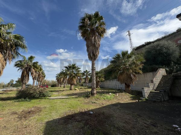 Locale Commerciale Campofelice di Roccella, PA Vendita