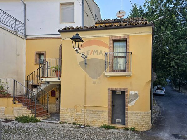 Casa Semindipendente Carpineto della Nora, PE Vendita