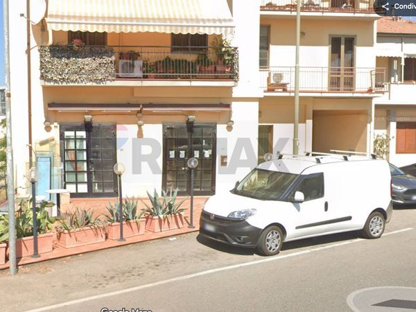 Locale Commerciale Capalle, Campi Bisenzio, FI Vendita - Foto 2