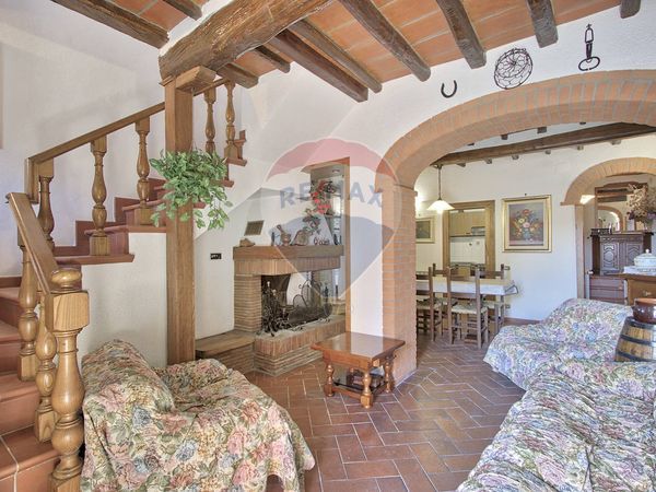 Rustico San Pancrazio, Bucine, AR Vendita