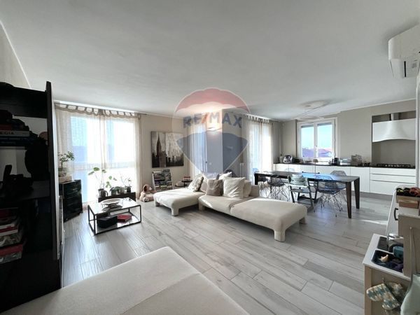 Appartamento Caronno Pertusella, VA Vendita