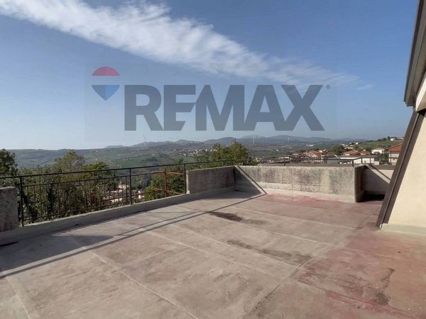 Casa Semindipendente Fragneto Monforte, BN Vendita