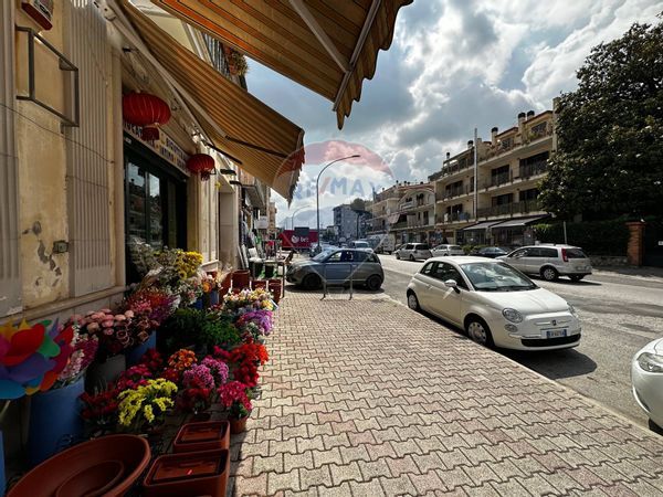 Locale Commerciale Casagiove, CE Vendita - Foto 4