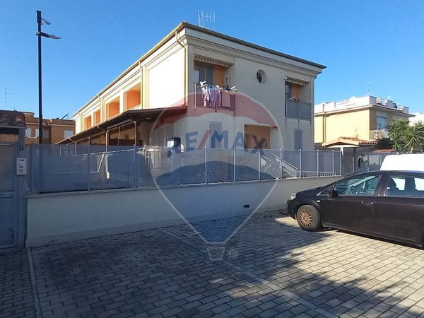 Villa a schiera Lavinio Lido di Enea, Anzio, RM Vendita