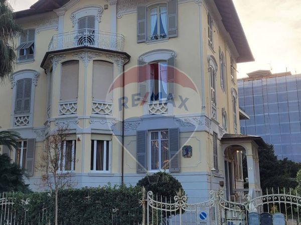 Porzione di villa Rapallo, GE Vendita