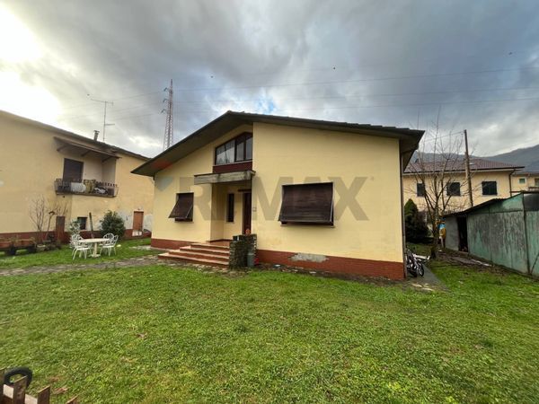 Casa Indipendente Fornaci di Barga, Barga, LU Vendita