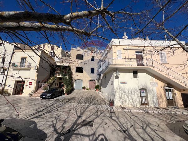 Casa Semindipendente Grassano, MT Vendita