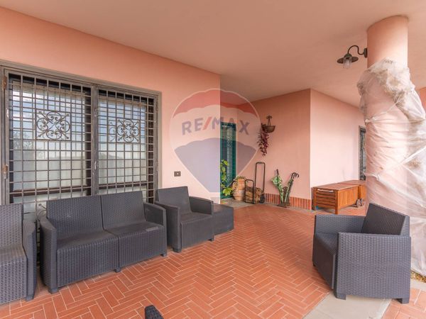 Villa o villino Castelnuovo di Porto, RM Vendita