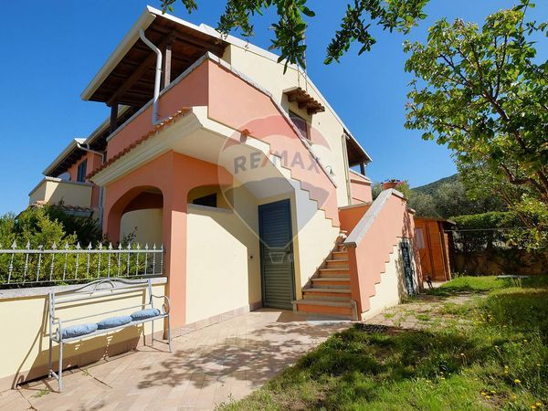 Villa a schiera Sant'Anna Arresi, SU Vendita