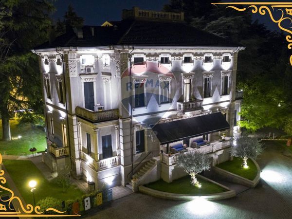 Porzione di villa Zona Centro, Gallarate, VA Affitto