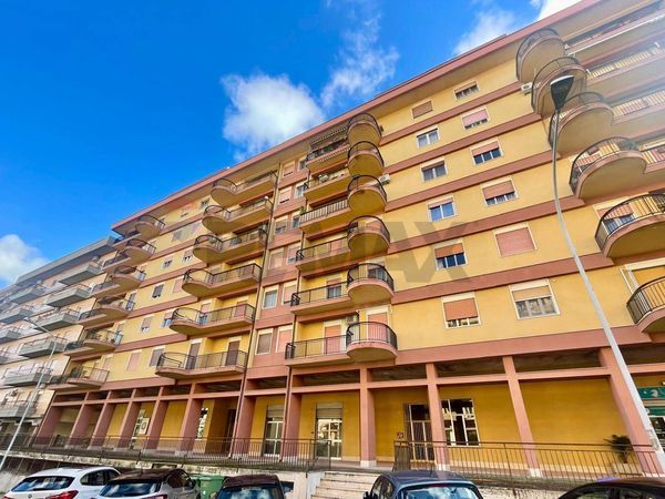 Locale Commerciale Zona Alta, Caltanissetta, CL Affitto - Foto 2