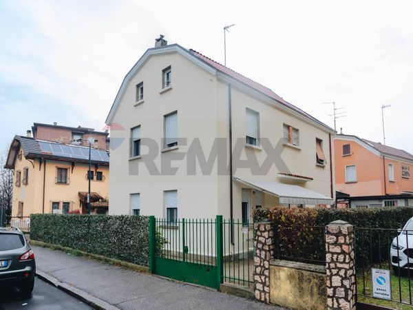 Porzione di villa Fiumicello, Brescia, BS Vendita