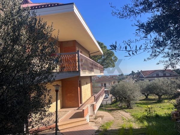 Casa Indipendente Madonna della Pace, Città Sant'Angelo, PE Vendita - Foto 3