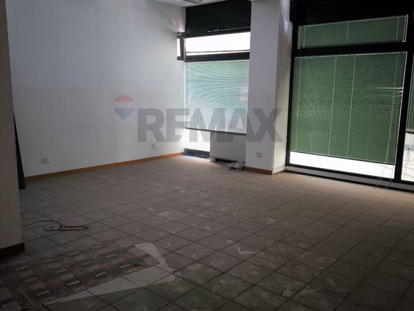 Locale Commerciale Centro storico, Perugia, PG Affitto - Foto 3