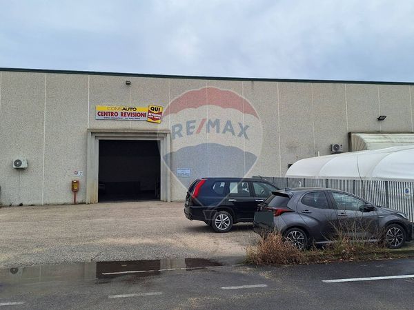 Locale Commerciale Zona Paciana, Foligno, PG Vendita - Foto 4