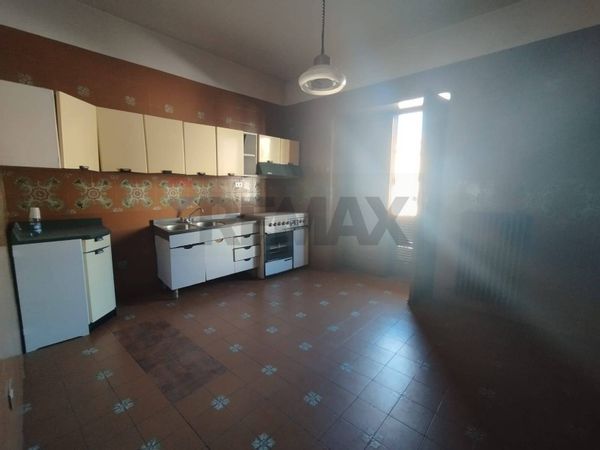 Casa Indipendente Roggiano Gravina, CS Vendita