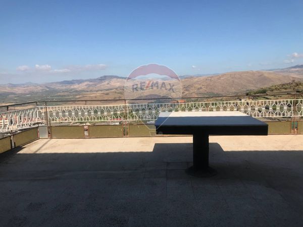 Appartamento Adrano, CT Vendita