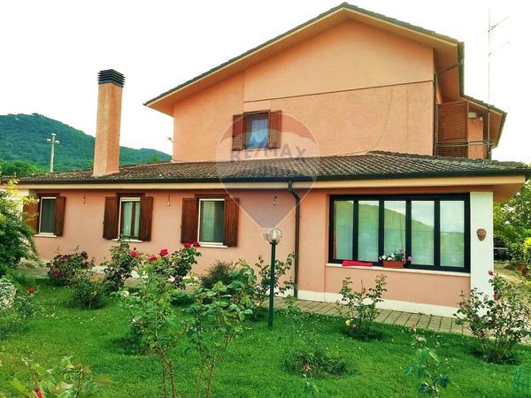 Villa singola Tussio, Prata d'Ansidonia, AQ Vendita