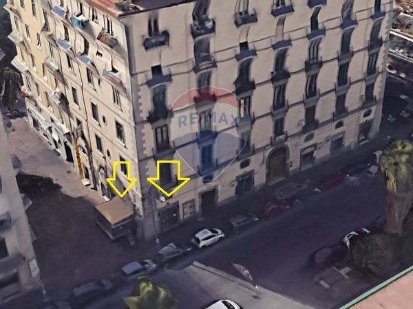 Locale Commerciale Centro, Salerno, SA Affitto