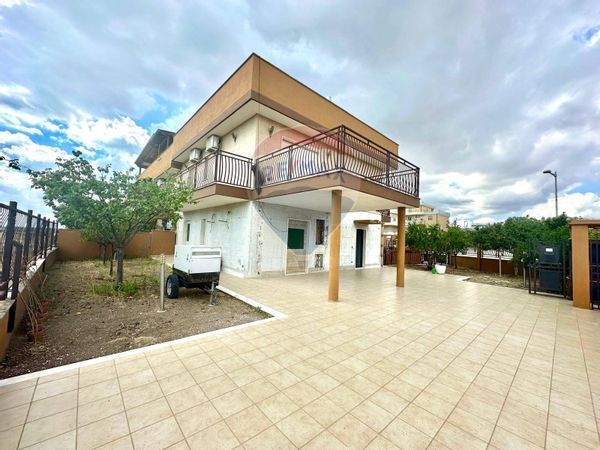 Casa Indipendente Manfredonia, FG Vendita