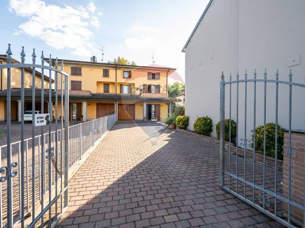 Villetta bifamiliare Rio Saliceto, RE Vendita