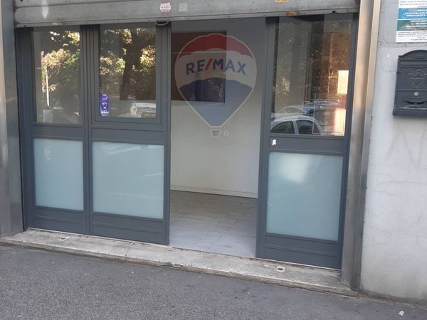 Locale Commerciale Roma, RM Affitto