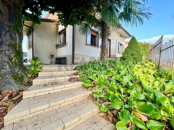 Casa Indipendente Pozzuolo del Friuli, UD Vendita